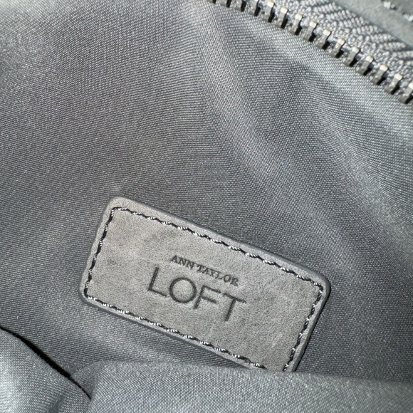 Ann Tayler Loft suede wristlet. - Picture 2 of 11